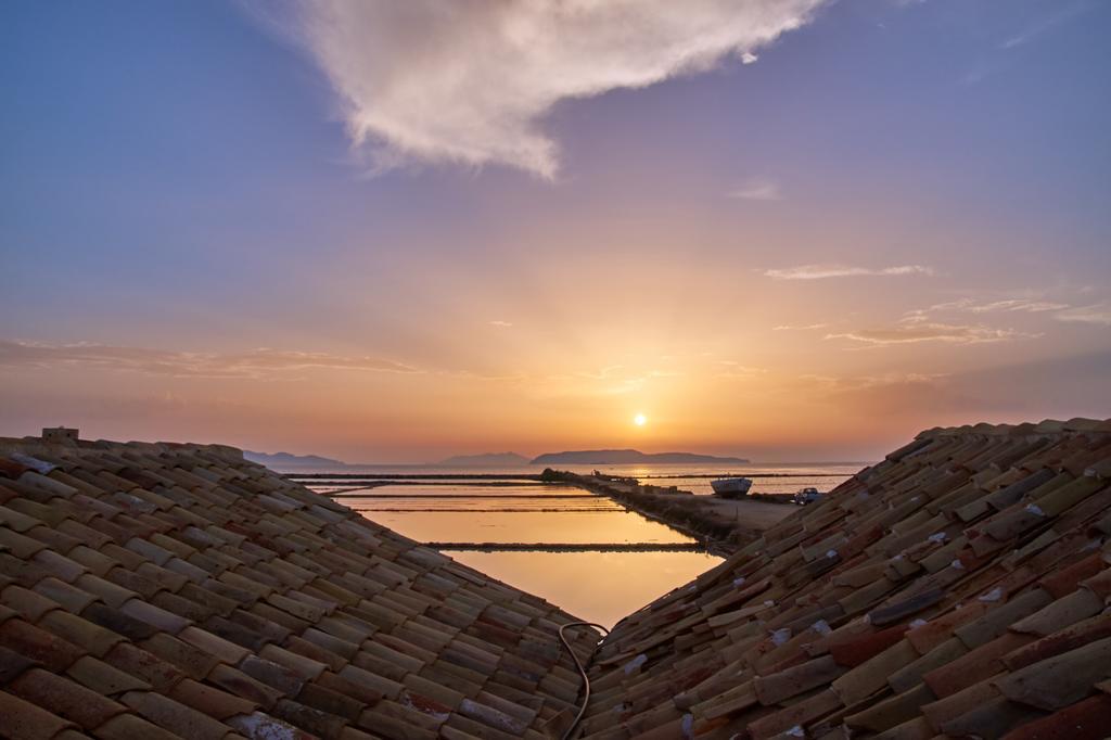 Bed and Breakfast Casolare Nelle Saline Torre Nubia Exterior foto
